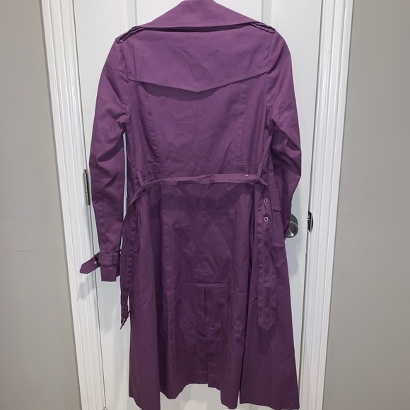 Purple trench coat. - Picture 7 of 8